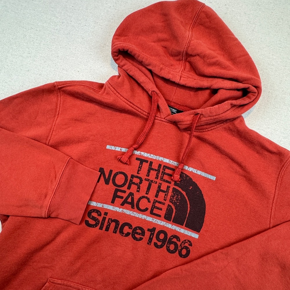 The North Face Mens Red Graphic Hoodie Since 1966 Pullover XL Regular NF0A3X6P - Picture 1 of 6